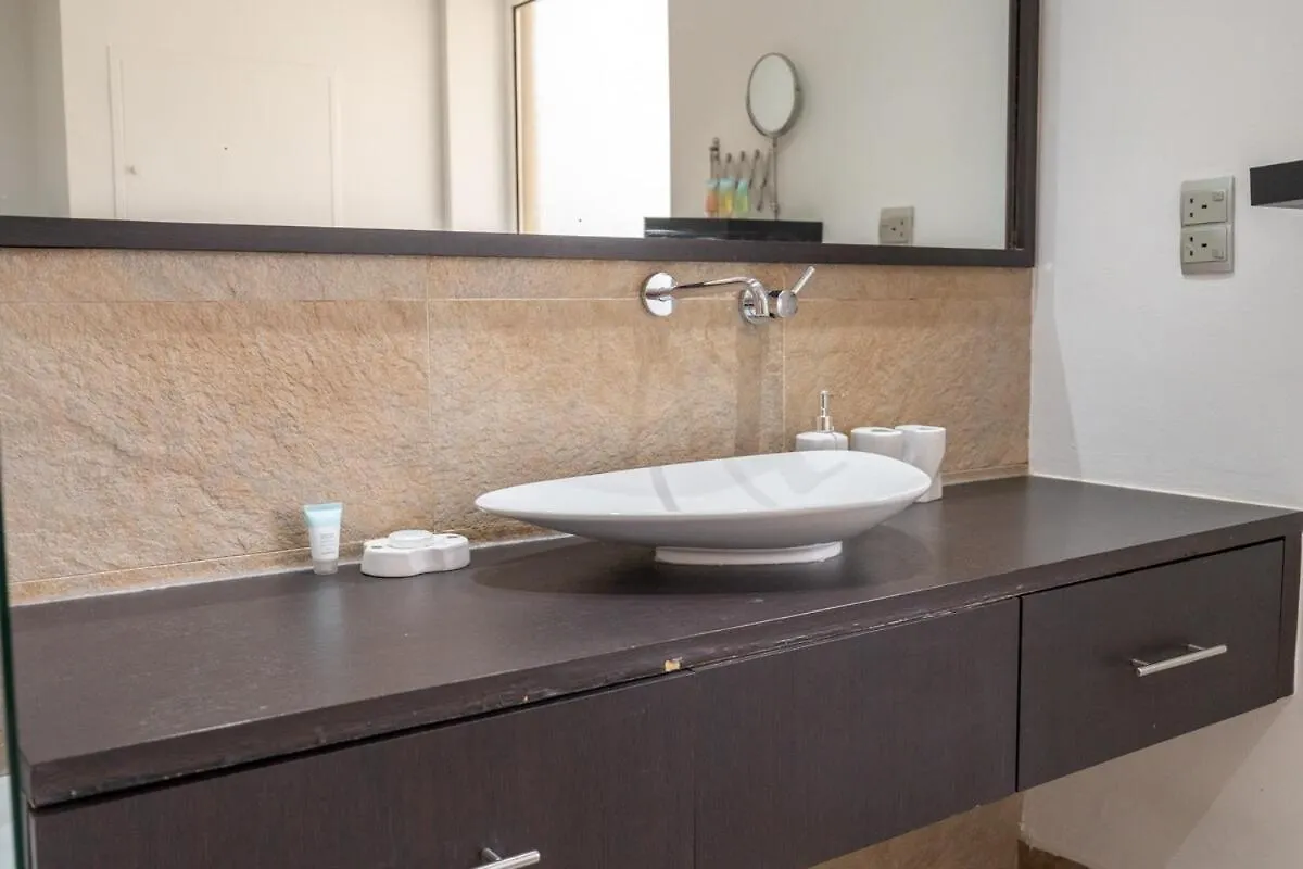 Stylish Pad Right By The Beach Villa Dubai Emirati Arabi Uniti