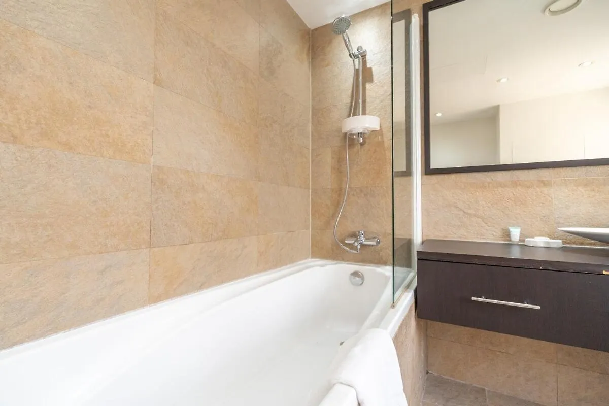 Stylish Pad Right By The Beach Villa Dubai Casa vacanze