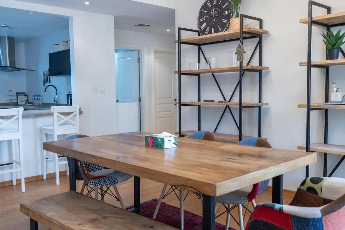 別荘 ドバイ Stylish Pad Right By The Beachヴィラ アラブ首長国連邦