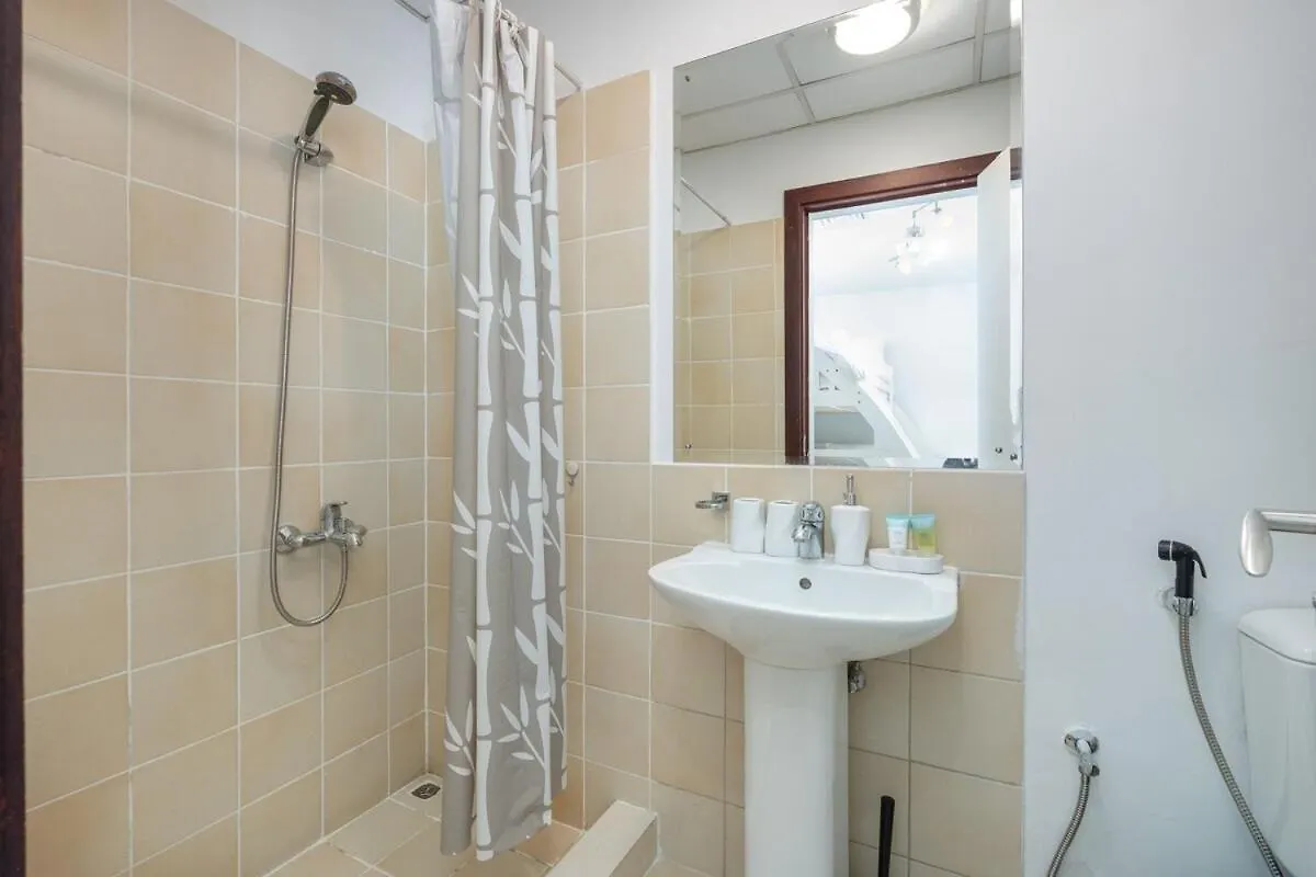 הוילה דובאי Stylish Pad Right By The Beach