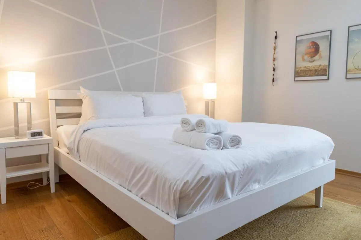 הוילה דובאי Stylish Pad Right By The Beach 0*,